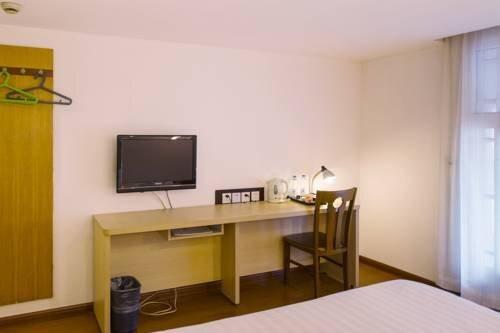 Ханчжоу: Motel Hangzhou Wulin Square Metro Station