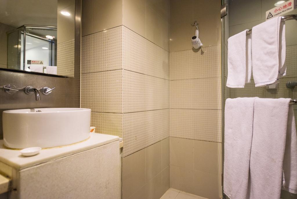 Чанша: Motel168 Changsha GaoQiao Inn