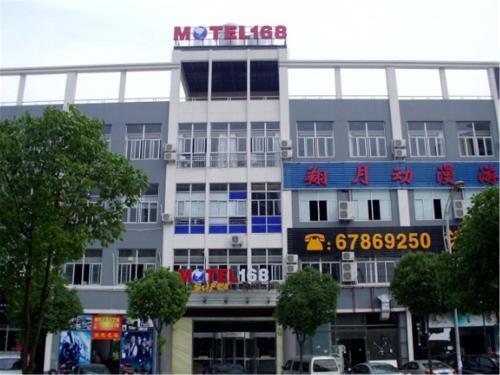 Шанхай: Motel Shanghai Jiuting Metro Station Laiyin Road