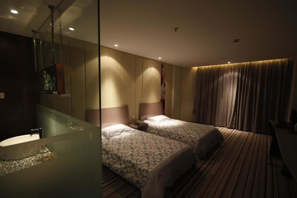 Шанхай: Zsmart Zhishang Hotel (Shanghai Songjiang Sports Center Metro Station Ledu)