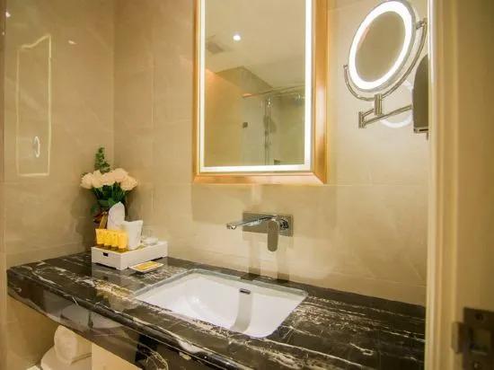 Шанхай: Polysheron Hotel Shanghai Jinshan Bailian City Beach