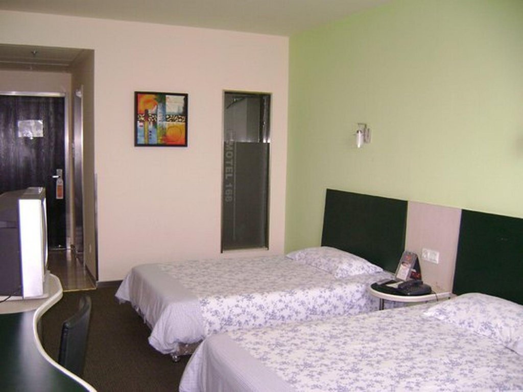 Шанхай: Motel 168 Shanghai Jiading Bole Road Branch