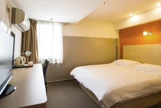 Шанхай: Motel Shanghai Caoyang New Village Fengqiao Road Metro Station