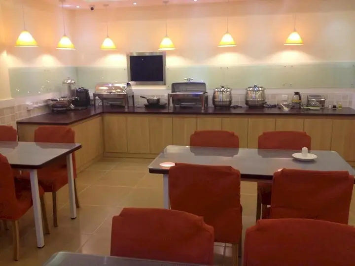 Хух-Хото: Home Inn Hohhot Wanda Plaza