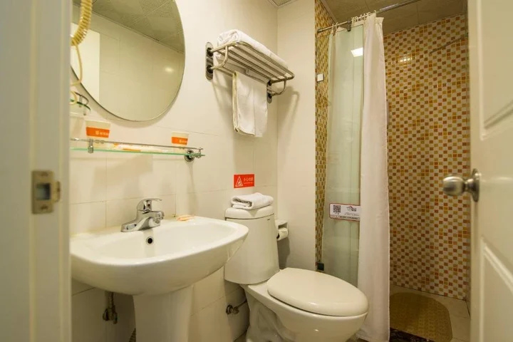 Харбин: Home Inn Haicheng Street