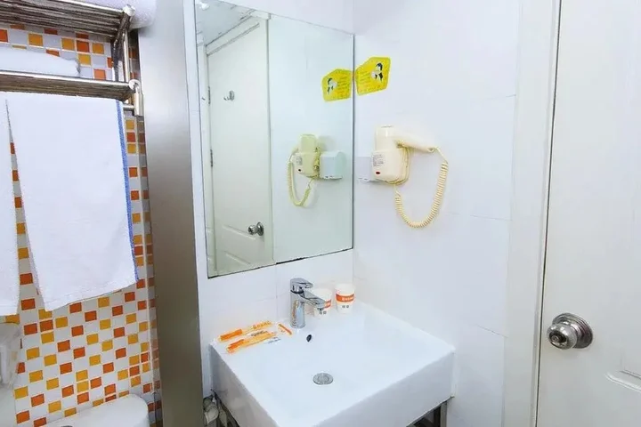 Ханчжоу: Home Inn Hangzhou Xiasha Gaosha Metro Station