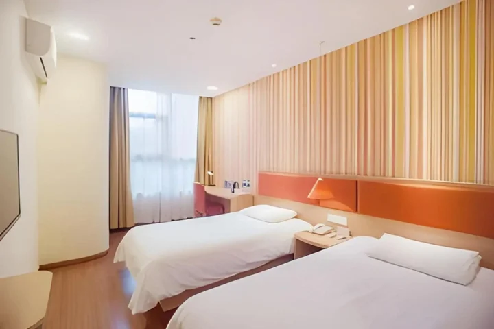 Ханчжоу: Home Inn Hangzhou East Railway Station West Square