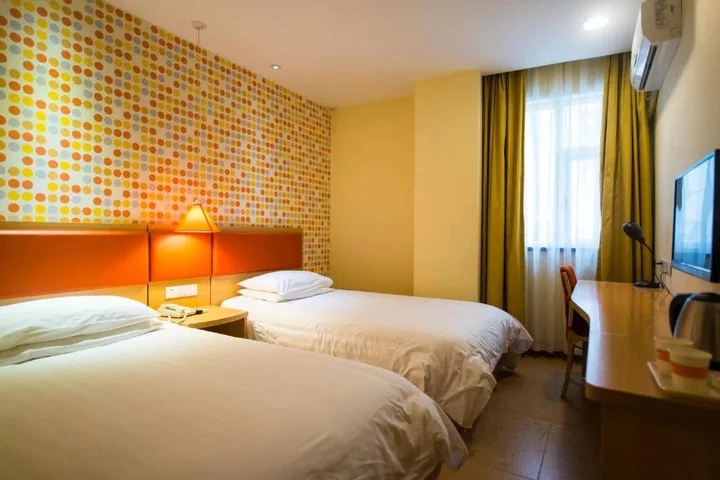 Ханчжоу: Home Inn West Lake Jiefangro Jiebai Department Store