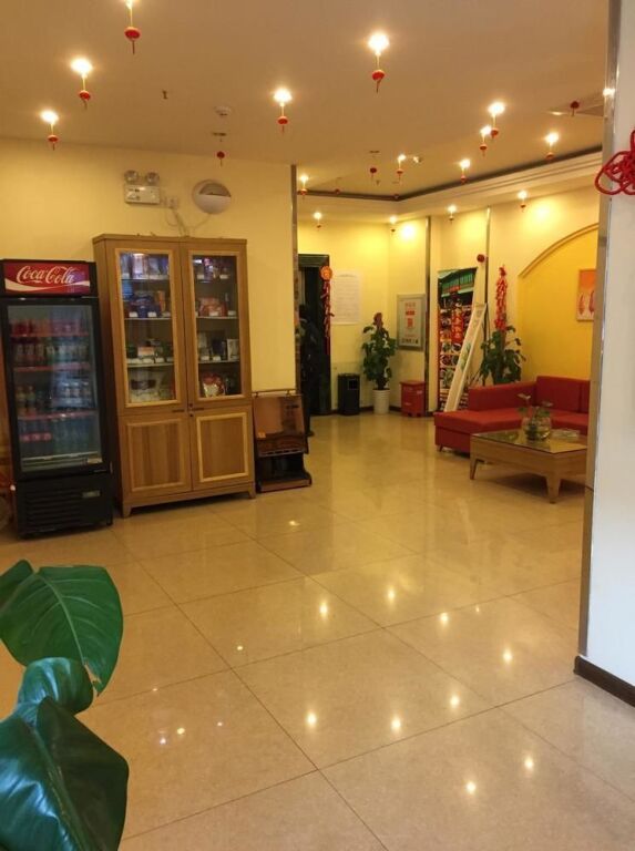 Шанхай: 如家酒店·neo(上海虹桥枢纽会展中心七宝万科店)