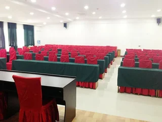 Чунцин: Home Inn Chongqing Nanping Pedestrian Street