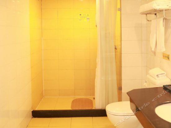 Шэньян: Home Inn Shenyang Tiexi Plaza Metro Station