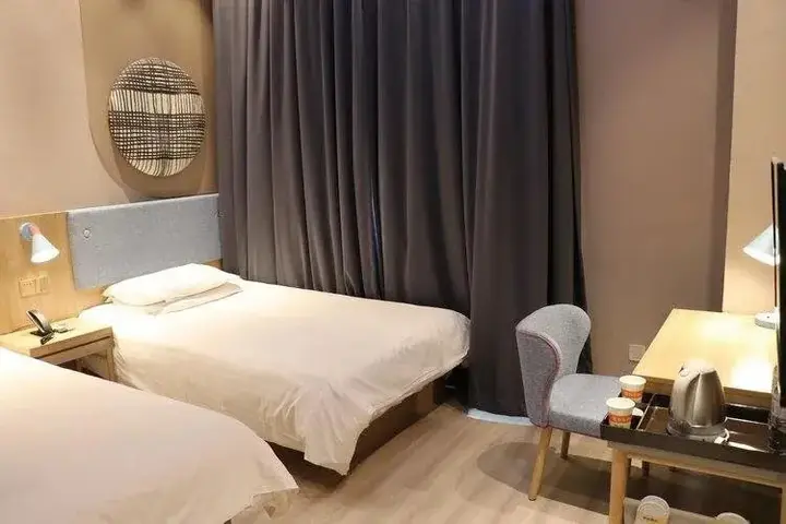Шэньян: Home Inn Shenyang Zhongshan Square Medical University