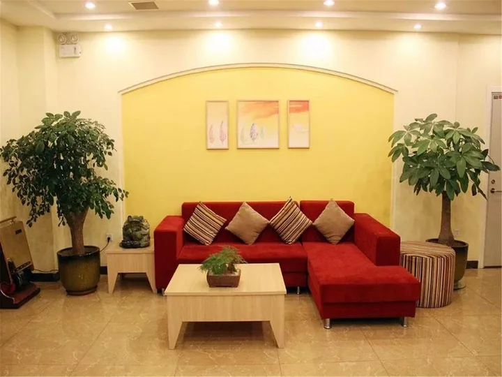 Шэньян: Home Inn Shenyang Shenbei University Town Normal University
