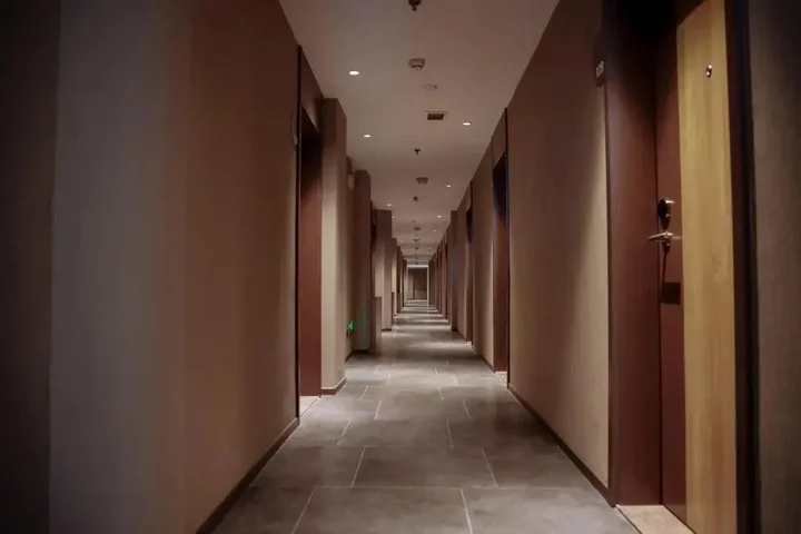 Шэньян: Home Inn Shenyang Xinmin Railway Station Branch