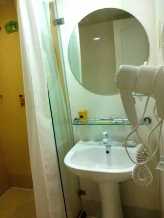 Чунцин: Home Inn Chongqing Jiangbei Airport Shuangfeng Road