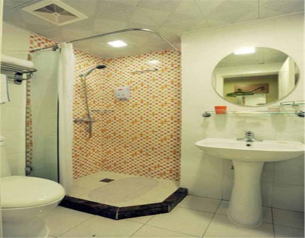 Пекин: Home Inn Beijing Changping Gulou West Street