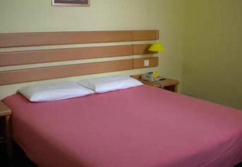 Шанхай: Home Inn Pudong Childrens Medical Center