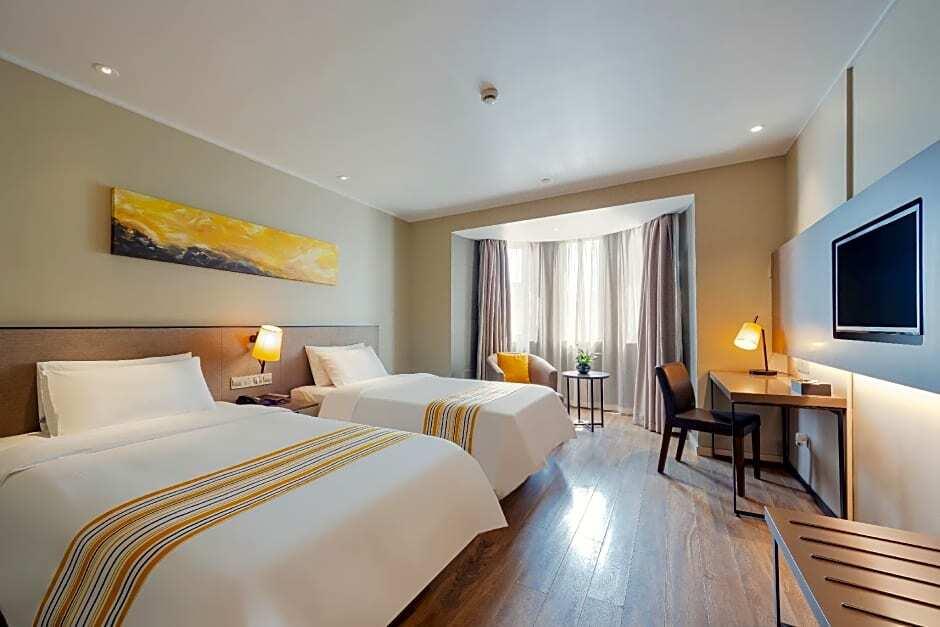 Шанхай: Home Inn Shanghai Pudong Airport Chuansha Subway Station