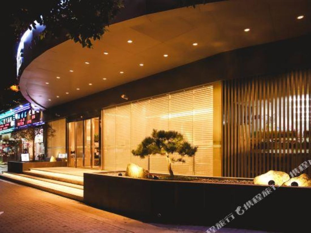 Шанхай: Home Inn Shanghai Lujiazui Oriental Pearl Pudong Avenue Metro Station