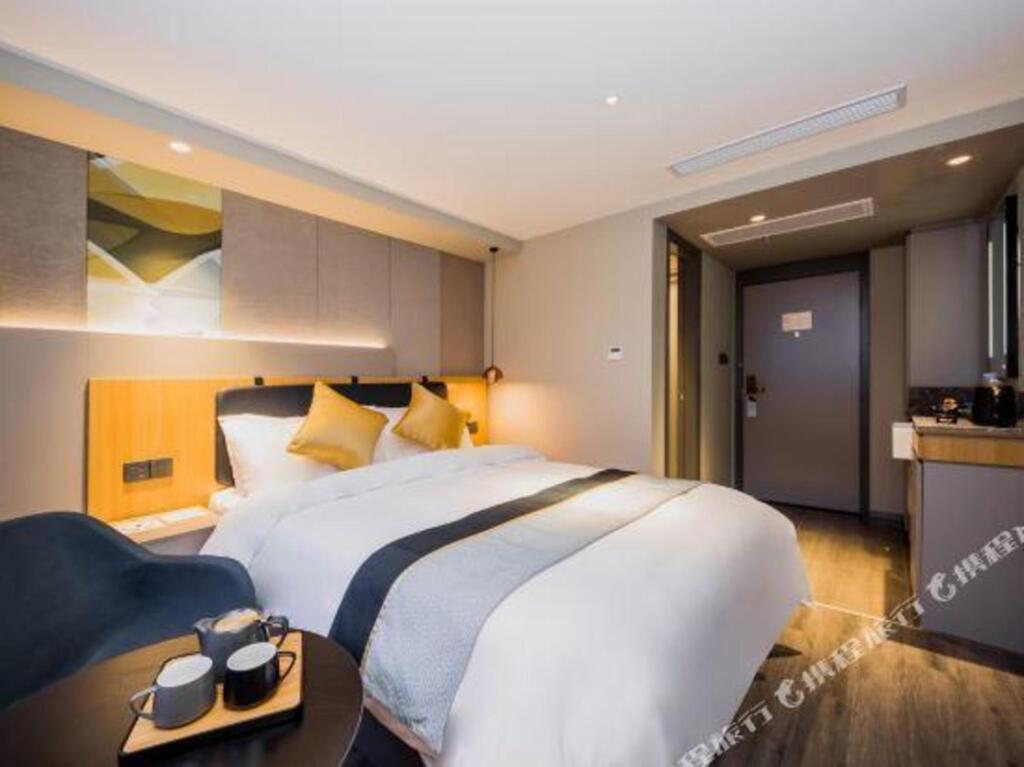 Шанхай: Home Inn Shanghai Lujiazui Oriental Pearl Pudong Avenue Metro Station