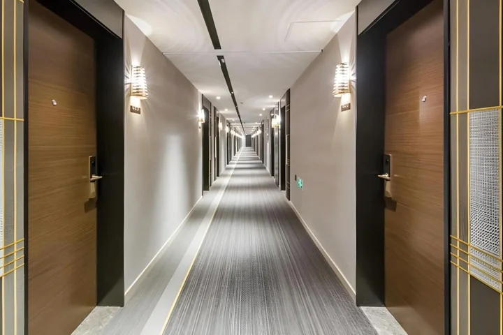 Шанхай: Home Inn - Shanghai New International Expo Center Expo Park Gaoke West Road Subway Station