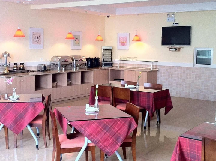 Шанхай: Home Inn Hongqiao Airport Huqingping Road - Shanghai