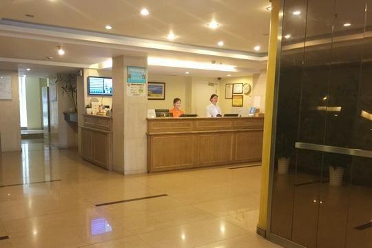 Шанхай: Home Inn Mengzi Road