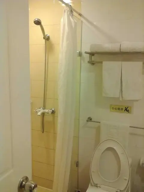 Шанхай: Home Inn Ouyang Road