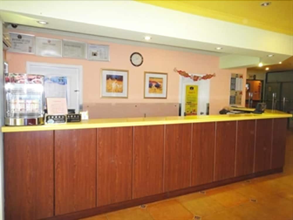 Шанхай: Home Inn Da Mu Qiao