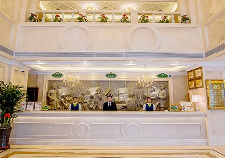 Далянь: Vienna Hotel Dalian Xinkai Road