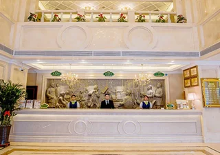 Далянь: Vienna Hotel Dalian Xinkai Road