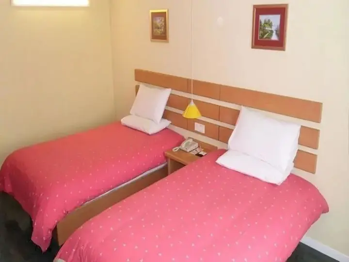 Чэнду: Home Inn Chengdu Shuyuan Street Branch