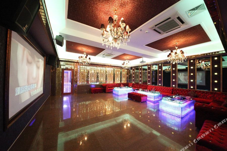 Цзиньюань: Yangshan Baoheng Business Hotel