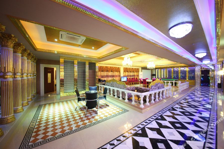 Цзиньюань: Yangshan Baoheng Business Hotel