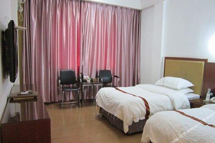 Цзиньюань: Yangshan Baoheng Business Hotel