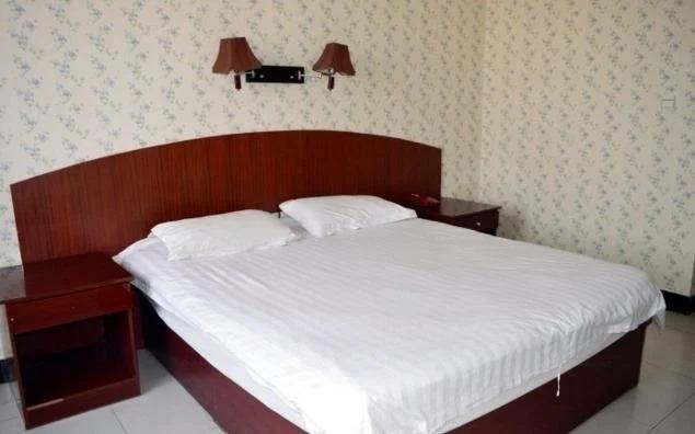 Хэншуй: Yijia Business Hotel