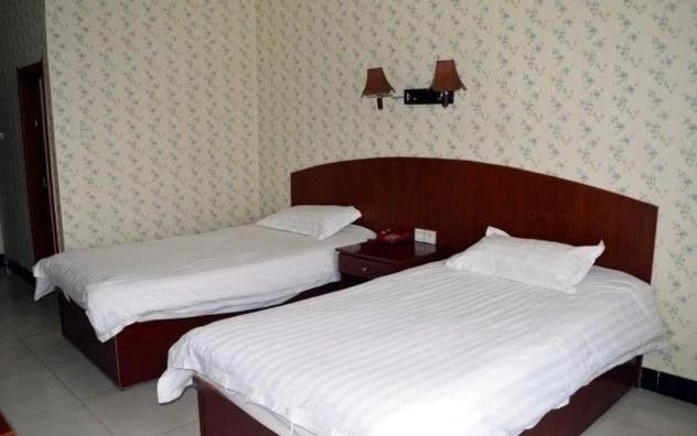 Хэншуй: Yijia Business Hotel