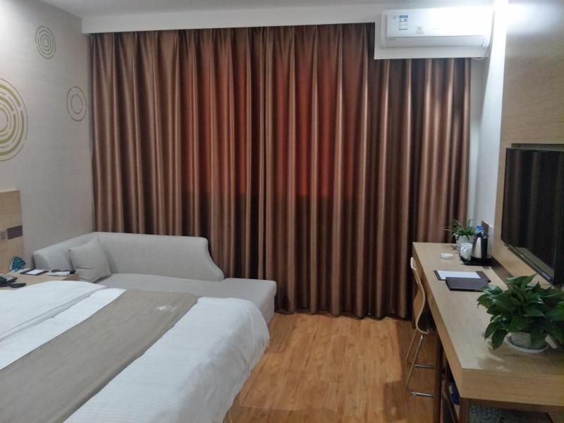 Хецзе: GreenTree Inn Shangqiu Liangyuan District Railway Station Express Hotel