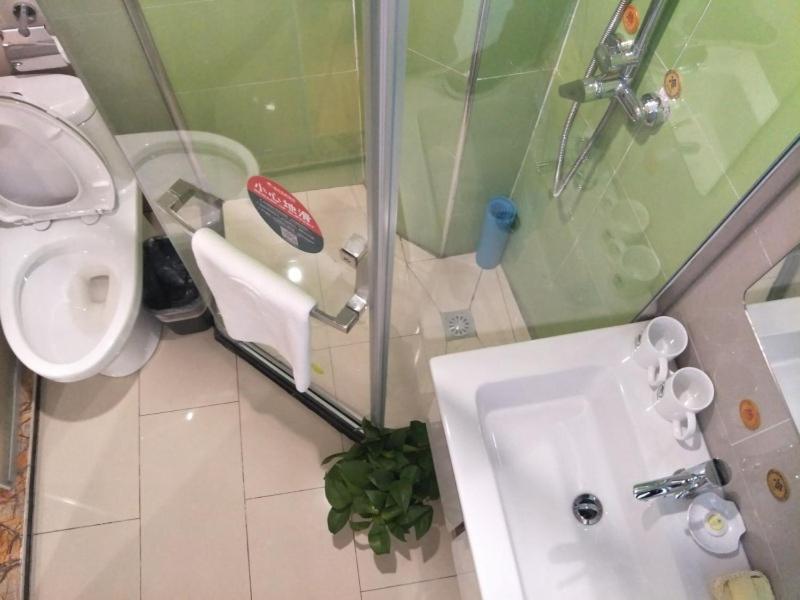 Хецзе: GreenTree Inn Shangqiu Liangyuan District Railway Station Express Hotel