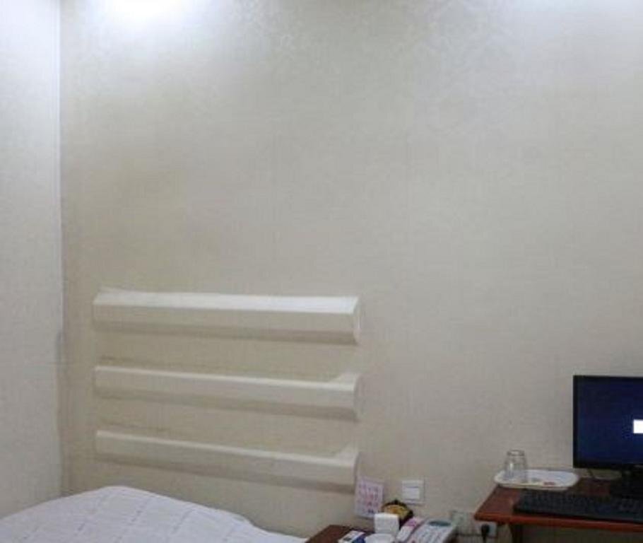 Фуян: Funan My Home Express Hotel
