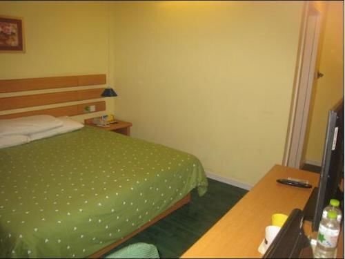 Пекин: Home Inn Beijing Yangqiao