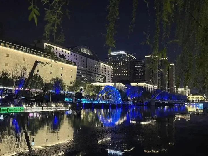 Пекин: Home Inn Beijing Yansha Xinyuanli