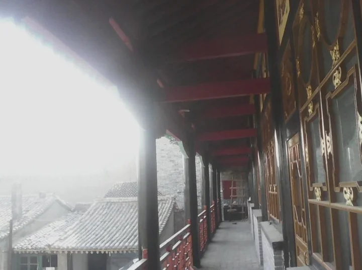 Цзиньчжун: Pingyao Tanxiangge Inn