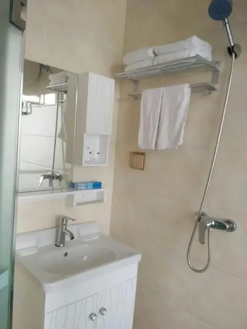 Шицзячжуан: Xinji Haoting Guest Hostel