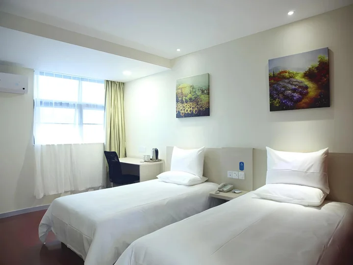 Шэньчжэнь: Hanting Hotel Shenzhen Baoan Xixiang Taoyuanju