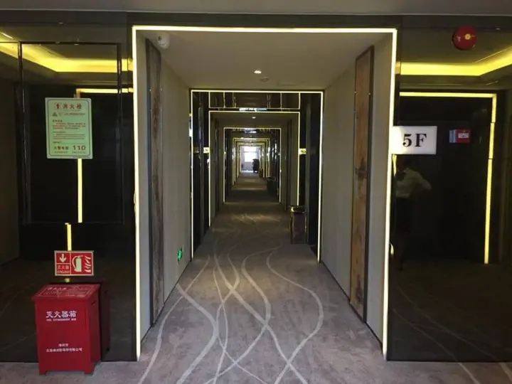 Шэньчжэнь: Jiaxi Hotel Shenzhen New Airport Branch