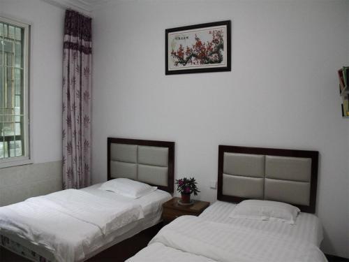Яань: Ya'an Shimian Old Street Inn
