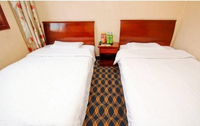 Баоцзи: Caijiapo Prince Business Hotel
