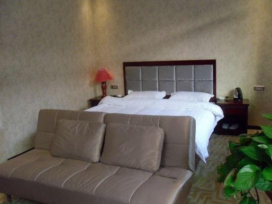 Вэйнань: Jinshanghua Express Inn