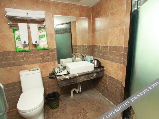 Наньчун: Yitong Hotel